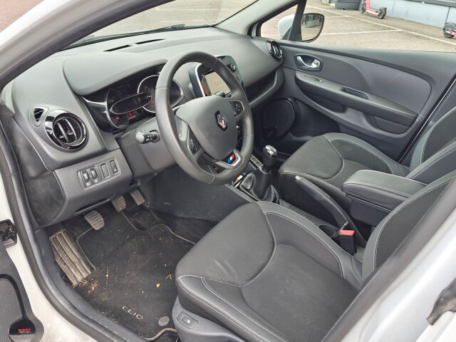 Renault Clio 2017 Sport Tourer Energy TCe 90 S&S Zen / Suomiauto / Lohkolämmitin+Sp / Navi / Bluetooth audio / Vakkari / Ilmastointi