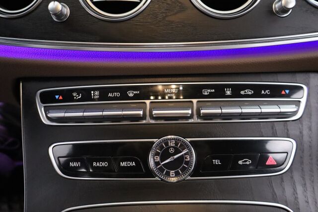 Mercedes-Benz E 2018 350 e A Premium Business / Merkkipakka / Huollettu 5/25 / Adapt.Vakkari / Suomiauto / Lohko+Sp / Navi / P.Kamera /