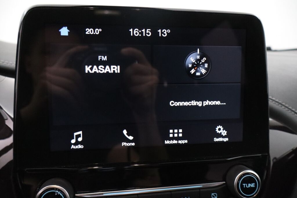 Ford Fiesta 2018 1,0 EcoBoost 100hv A6 Vignale 5-ovinen / P.Kamera / Lämm. ratti / AppleCarPlay / Keyless Go / Jakohihna vaihdettu