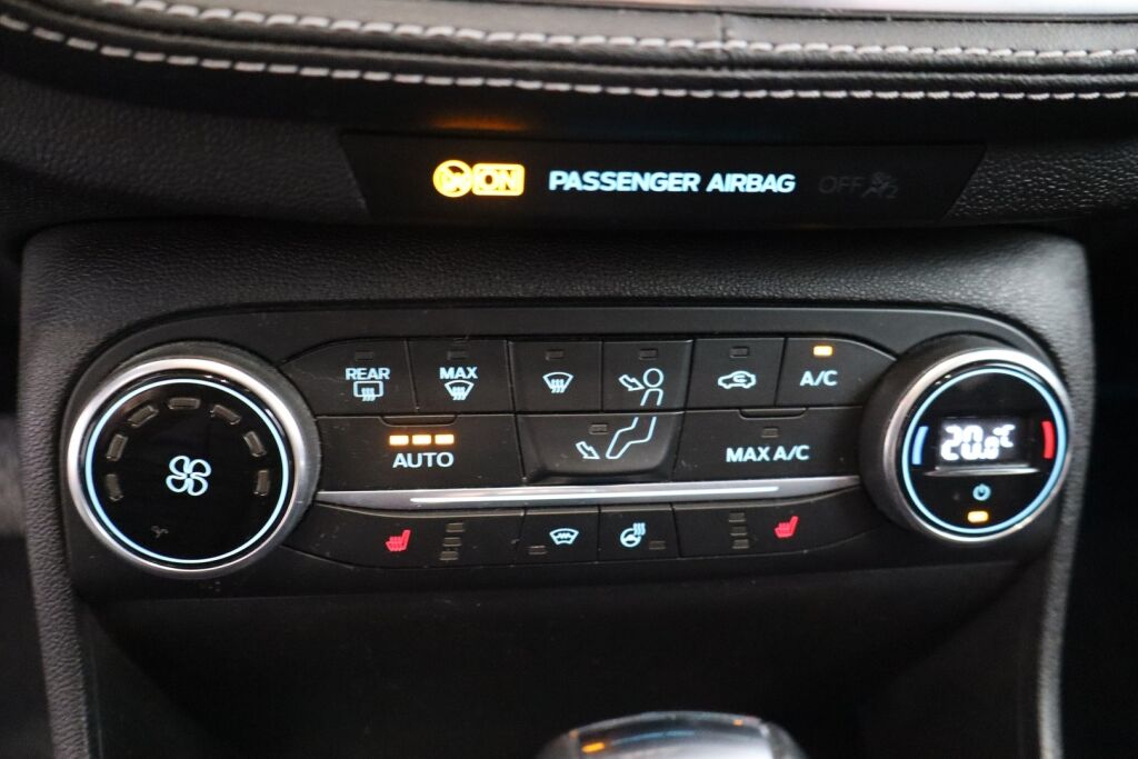 Ford Fiesta 2018 1,0 EcoBoost 100hv A6 Vignale 5-ovinen / P.Kamera / Lämm. ratti / AppleCarPlay / Keyless Go / Jakohihna vaihdettu