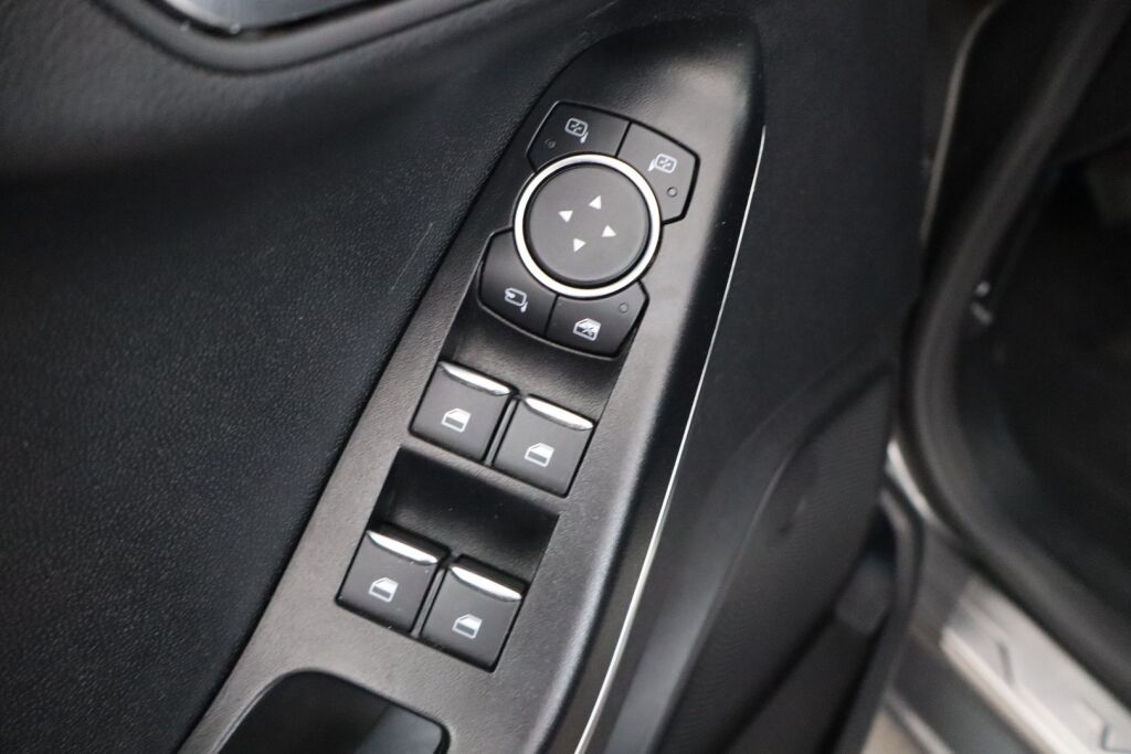 Ford Fiesta 2018 1,0 EcoBoost 100hv A6 Vignale 5-ovinen / P.Kamera / Lämm. ratti / AppleCarPlay / Keyless Go / Jakohihna vaihdettu