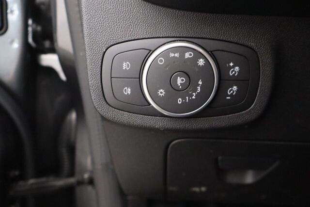 Ford Fiesta 2018 1,0 EcoBoost 100hv A6 Vignale 5-ovinen / P.Kamera / Lämm. ratti / AppleCarPlay / Keyless Go / Jakohihna vaihdettu