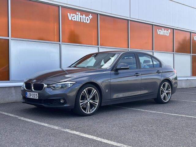 BMW 330 2018