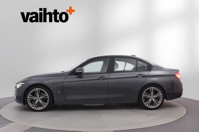 BMW 330 2018 F30 Sedan 330e A Business Exclusive / 1-om. Suomiauto / Sporttinahat / Prof. Navi / Tutkat / Kaukovaloavustin