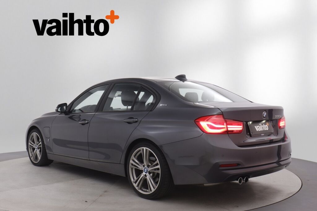 BMW 330 2018 F30 Sedan 330e A Business Exclusive / 1-om. Suomiauto / Sporttinahat / Prof. Navi / Tutkat / Kaukovaloavustin
