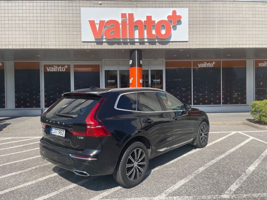 Volvo XC60 2018 T8 AWD Inscription aut / Panoraama/Koukku/Webasto
