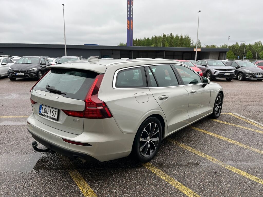 Volvo V60 2019 D3 Business aut / Suomiauto / Keyless Go / Vetokoukku / P.tutkat / Kaukovaloavustin /
