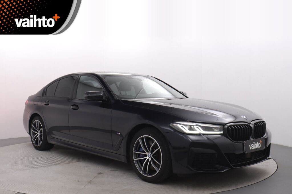 BMW 545 2021 G30 Sedan 545e xDrive A Charged Edition M Sport /  HPS / Adaptiivinen vakkari / 360 / HIFI / Nahat / HUD - RAHOITUS TÄHÄN AUTOON VAIN 3.99% - 