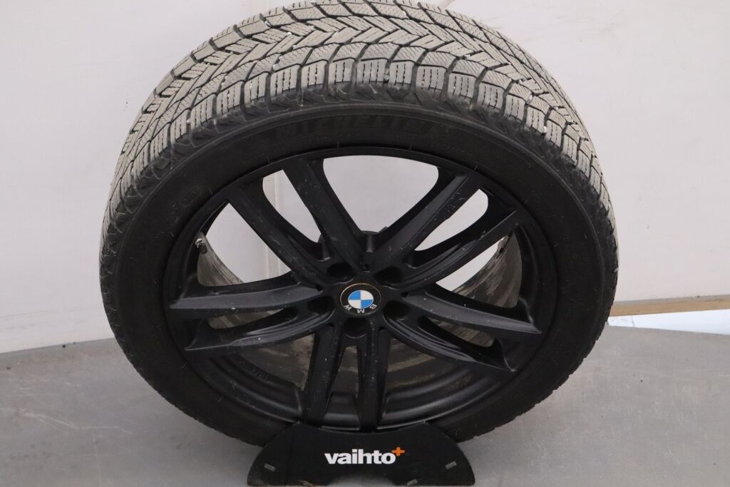 BMW 745 2020 G12 Sedan 745Le A xDrive / Super varusteet! M-Sport / Adap.vakkari / Panorama / HUD / 360°kamera / H&K / Ilmas.penkit / - RAHOITUS TÄHÄN AUTOON VAIN 3.99% - 