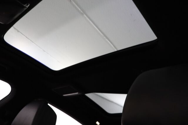 BMW 745 2020 G12 Sedan 745Le A xDrive / Super varusteet! M-Sport / Adap.vakkari / Panorama / HUD / 360°kamera / H&K / Ilmas.penkit / - RAHOITUS TÄHÄN AUTOON VAIN 3.99% - 