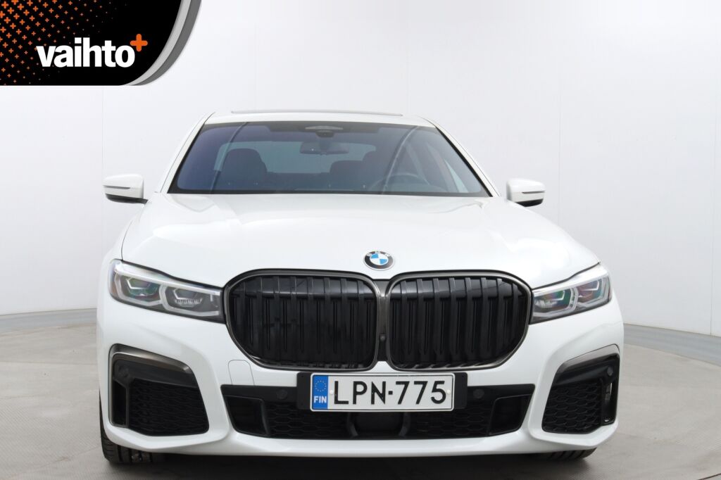 BMW 745 2020 G12 Sedan 745Le A xDrive / Super varusteet! M-Sport / Adap.vakkari / Panorama / HUD / 360°kamera / H&K / Ilmas.penkit / - RAHOITUS TÄHÄN AUTOON VAIN 3.99% - 