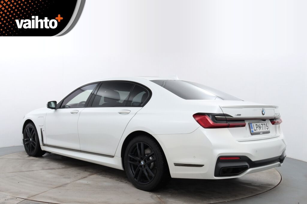 BMW 745 2020 G12 Sedan 745Le A xDrive / Super varusteet! M-Sport / Adap.vakkari / Panorama / HUD / 360°kamera / H&K / Ilmas.penkit / - RAHOITUS TÄHÄN AUTOON VAIN 2.99% - 
