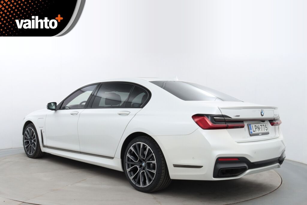 BMW 745 2020 G12 Sedan 745Le A xDrive / Super varusteet! M-Sport / Adap.vakkari / Panorama / HUD / 360°kamera / H&K / Ilmas.penkit / - RAHOITUS TÄHÄN AUTOON VAIN 3.99% - 