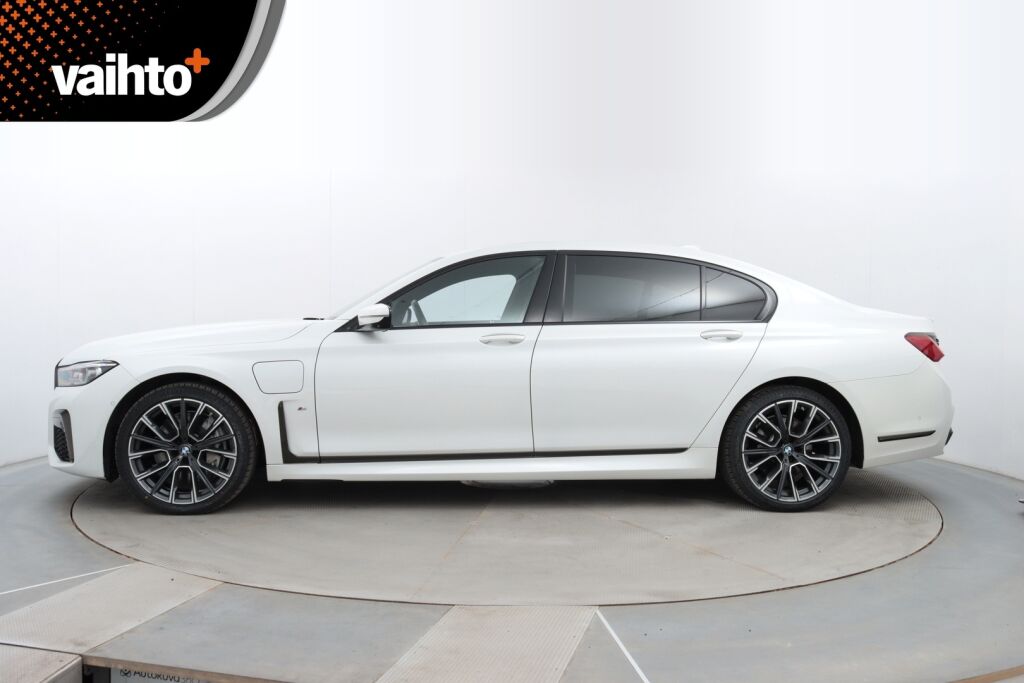 BMW 745 2020 G12 Sedan 745Le A xDrive / Super varusteet! M-Sport / Adap.vakkari / Panorama / HUD / 360°kamera / H&K / Ilmas.penkit / - RAHOITUS TÄHÄN AUTOON VAIN 3.99% - 