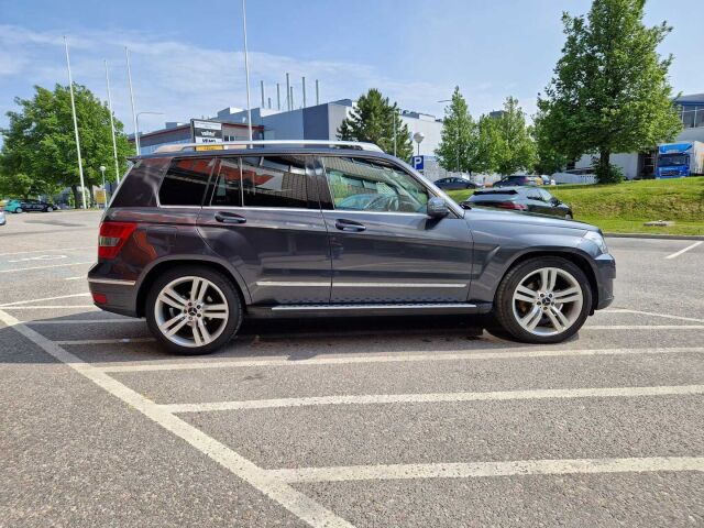 Mercedes-Benz GLK 2008 320 CDI 4Matic A Business / Harman Kardon / Koukku / Huollettu 332tkm