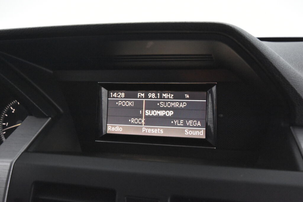 Mercedes-Benz GLK 2008 320 CDI 4Matic A Business / Harman Kardon / Koukku / Huollettu 332tkm