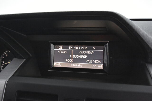 Mercedes-Benz GLK 2008 320 CDI 4Matic A Business / Harman Kardon / Koukku / Huollettu 332tkm