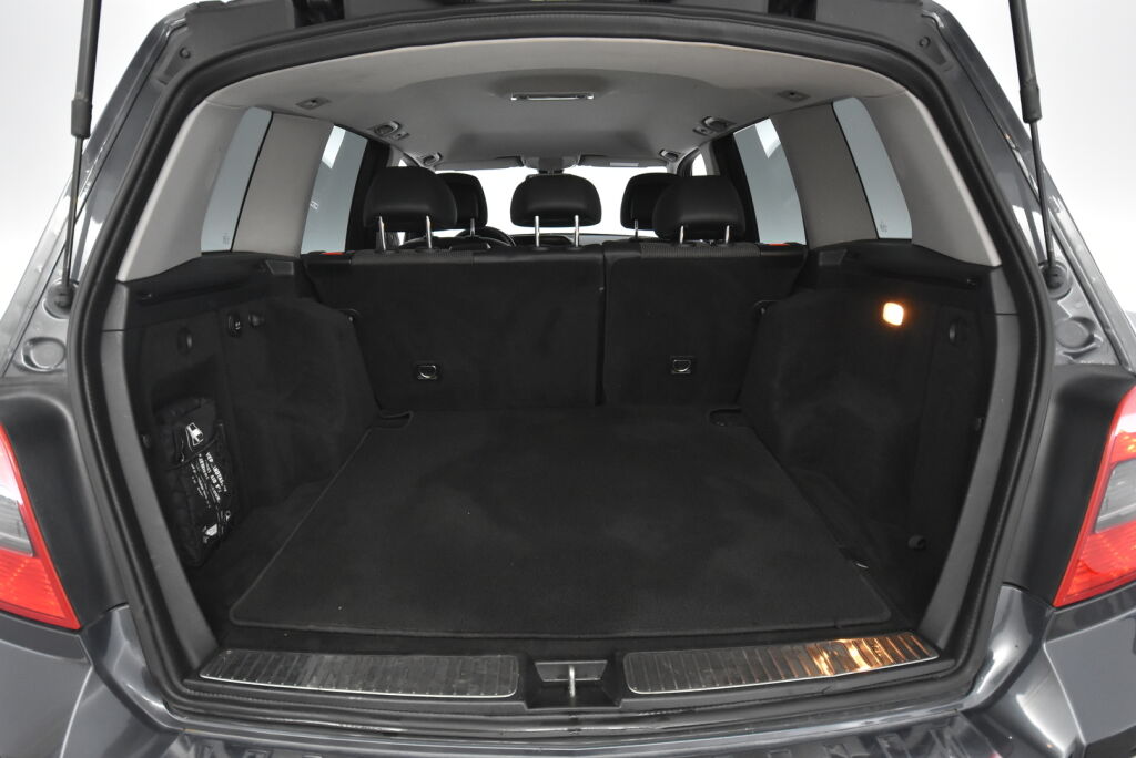 Mercedes-Benz GLK 2008 320 CDI 4Matic A Business / Harman Kardon / Koukku / Huollettu 332tkm