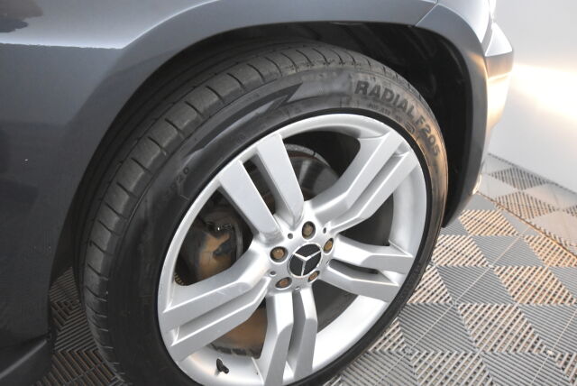 Mercedes-Benz GLK 2008 320 CDI 4Matic A Business / Harman Kardon / Koukku / Huollettu 332tkm