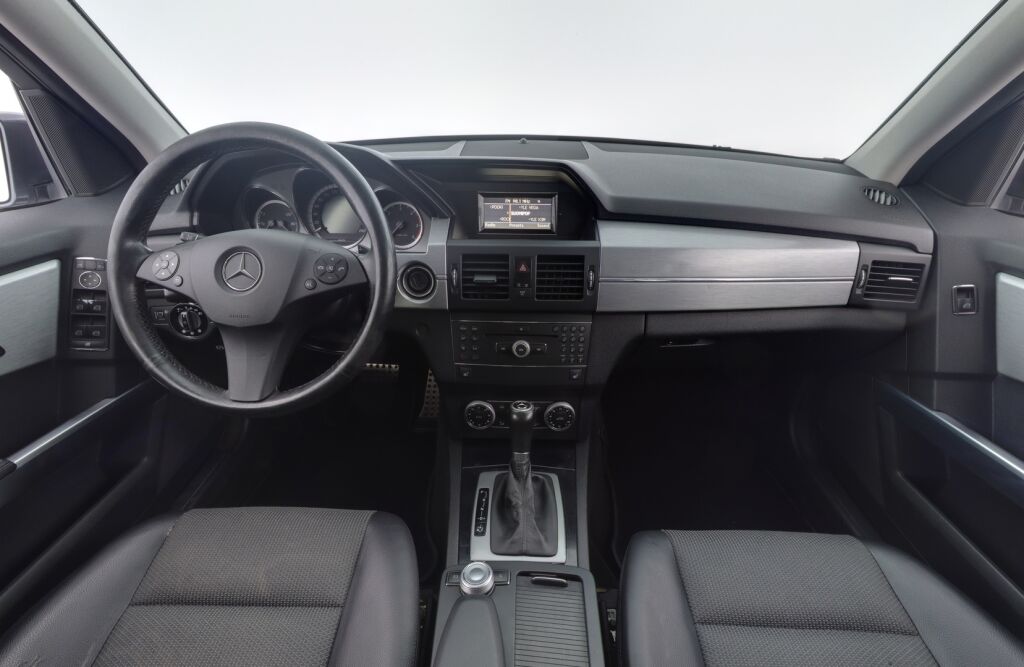 Mercedes-Benz GLK 2008 320 CDI 4Matic A Business / Harman Kardon / Koukku / Huollettu 332tkm