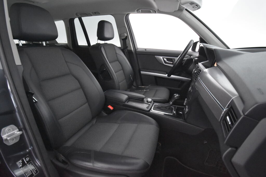 Mercedes-Benz GLK 2008 320 CDI 4Matic A Business / Harman Kardon / Koukku / Huollettu 332tkm