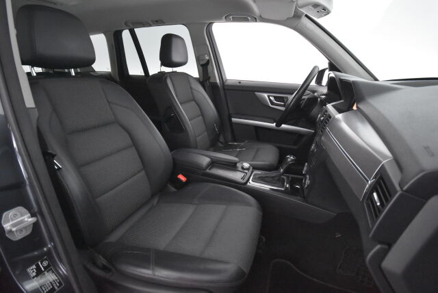 Mercedes-Benz GLK 2008 320 CDI 4Matic A Business / Harman Kardon / Koukku / Huollettu 332tkm