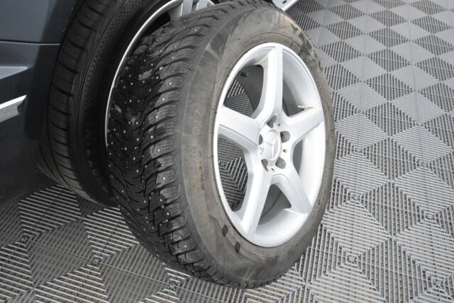 Mercedes-Benz GLK 2008 320 CDI 4Matic A Business / Harman Kardon / Koukku / Huollettu 332tkm