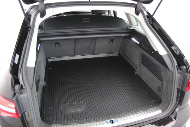 Audi A6 2020 Avant Business 40 TDI MHEV quattro S tronic / Koukku / Navi / ACC / Webasto