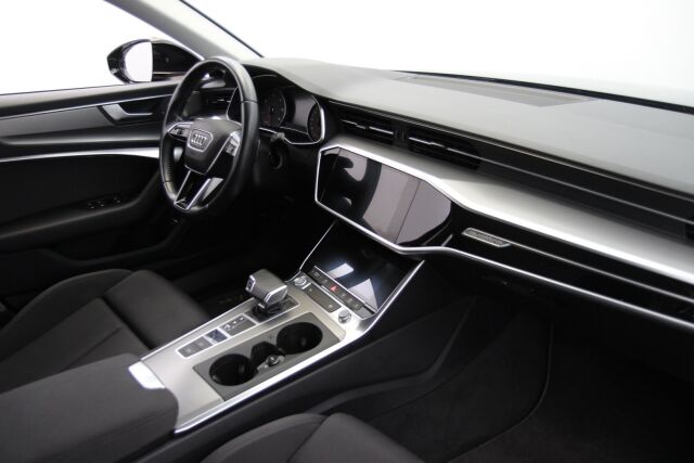 Audi A6 2020 Avant Business 40 TDI MHEV quattro S tronic / Koukku / Navi / ACC / Webasto