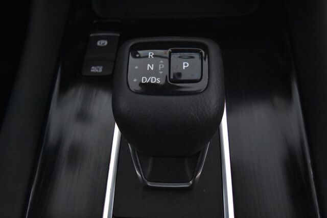 Nissan Qashqai 2021 MHEV 158 Xtronic Premiere Edition / Adapt. cruise / Navigointi / Suomiauto / HUD / 360 kamera / Keyless Go