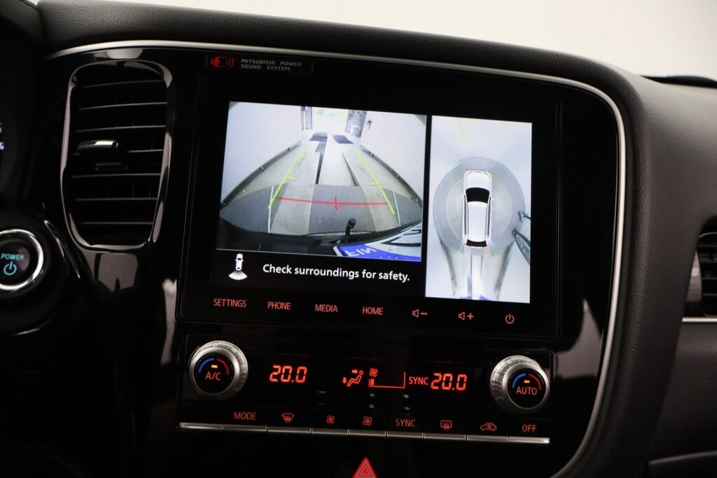 Mitsubishi Outlander PHEV 2020 Outlander PHEV X 4WD 5P Nahat / Koukku / Apple Car Play / 360 Kamera / Keyless Go