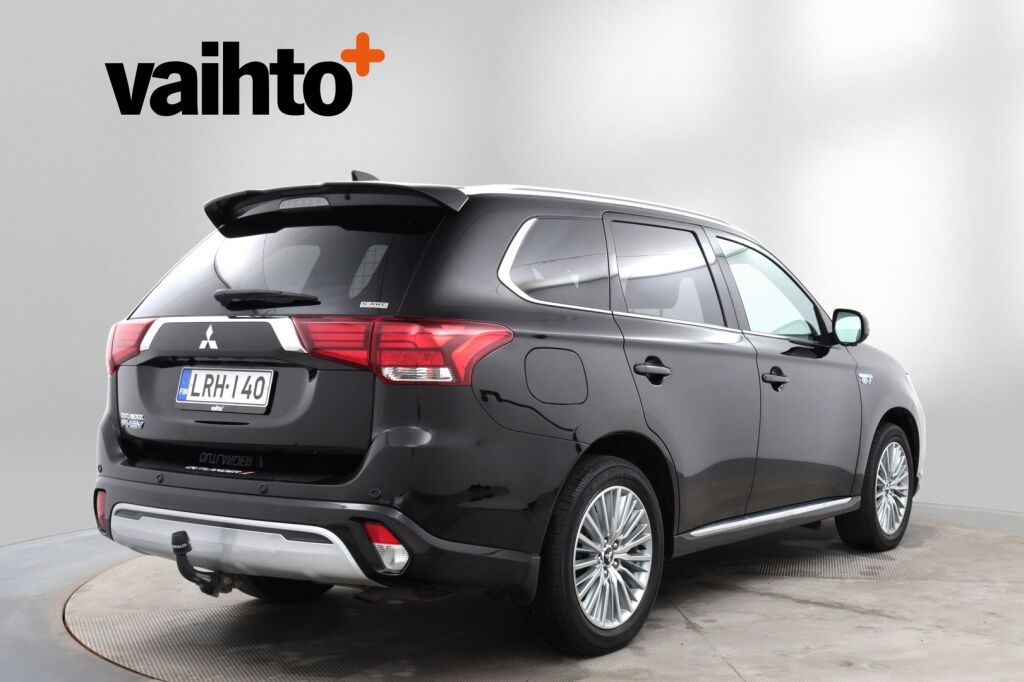 Mitsubishi Outlander PHEV 2020 Outlander PHEV X 4WD 5P Nahat / Koukku / Apple Car Play / 360 Kamera / Keyless Go