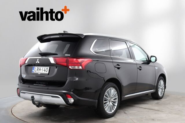 Mitsubishi Outlander PHEV 2020 Outlander PHEV X 4WD 5P Nahat / Koukku / Apple Car Play / 360 Kamera / Keyless Go