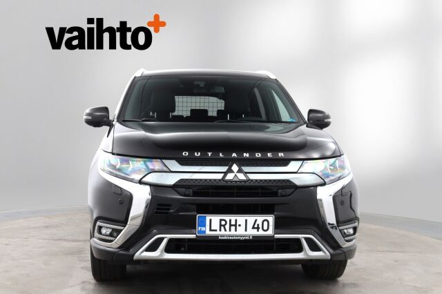 Mitsubishi Outlander PHEV 2020 Outlander PHEV X 4WD 5P Nahat / Koukku / Apple Car Play / 360 Kamera / Keyless Go