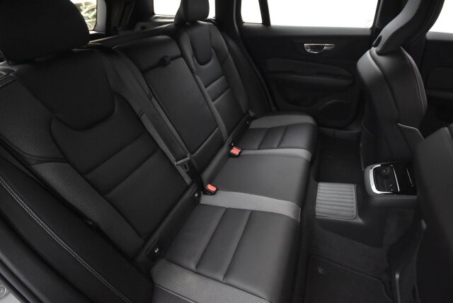 Volvo V60 2023 T8 AWD Long Range High Performance Plus Dark aut / P.kamera / Koukku / 1 om. Suomiauto - RAHOITUS TÄHÄN AUTOON VAIN 3.99% - 