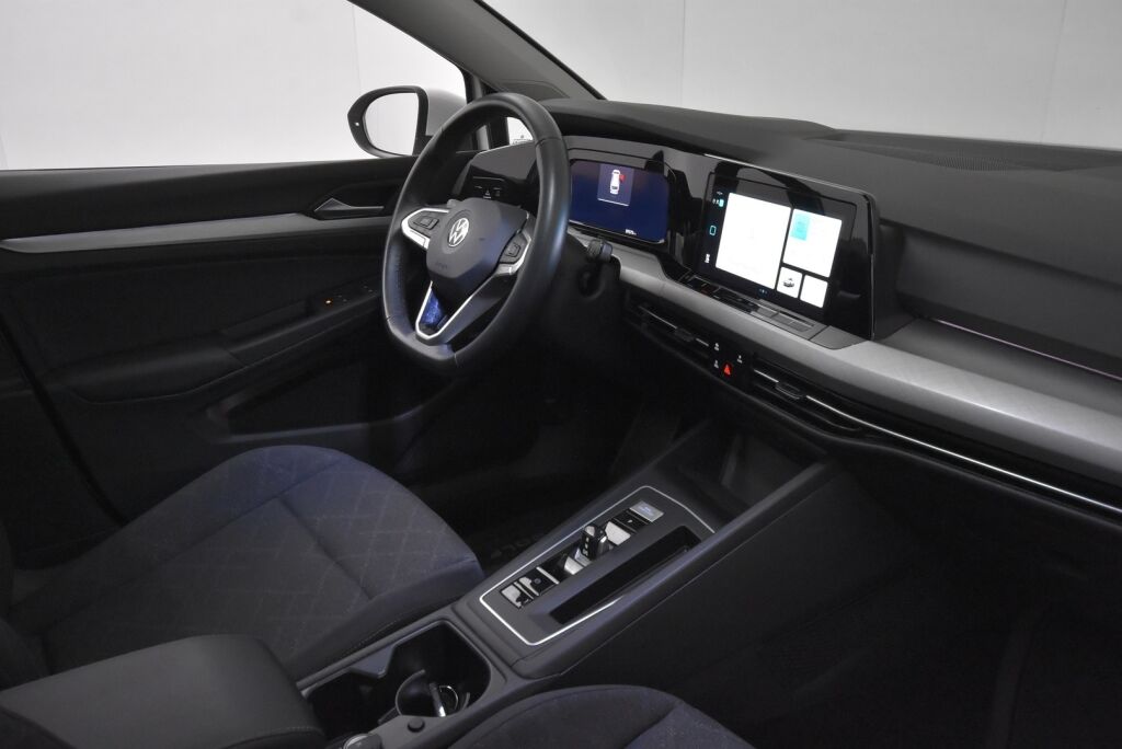 Volkswagen Golf 2022 Variant Comfort 1,5 TGI 96 kW DSG-automaatti / ACC / Webasto / LED / Tutkat / Kaistavahti / CarPlay