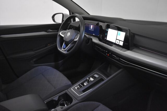 Volkswagen Golf 2022 Variant Comfort 1,5 TGI 96 kW DSG-automaatti / ACC / Webasto / LED / Tutkat / Kaistavahti / CarPlay