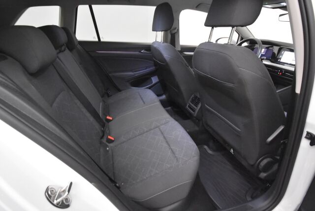 Volkswagen Golf 2022 Variant Comfort 1,5 TGI 96 kW DSG-automaatti / ACC / Webasto / LED / Tutkat / Kaistavahti / CarPlay
