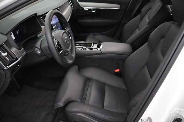 Volvo V90 2023 T6 AWD Long Range Plus Dark / 1-Om. Suomiauto / Merkkihuollettu / Pilot Assist / Harman Kardon / Muistipenkit / Nahkaverhoilu / Sähk. Koukku