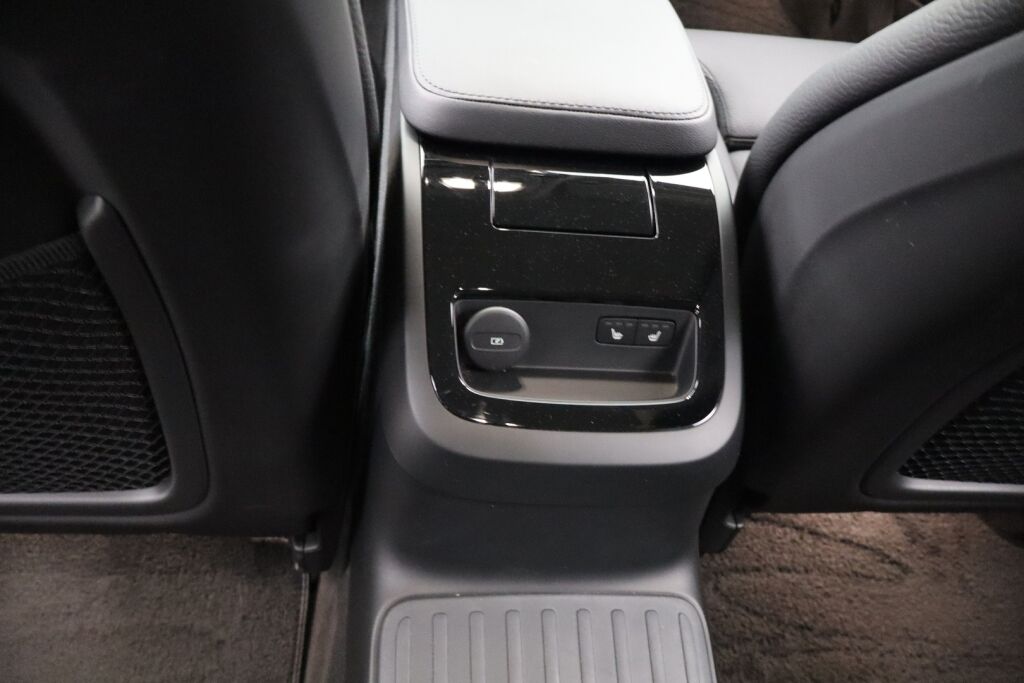 Volvo V90 2023 T6 AWD Long Range Plus Dark / 1-Om. Suomiauto / Merkkihuollettu / Pilot Assist / Harman Kardon / Muistipenkit / Nahkaverhoilu / Sähk. Koukku