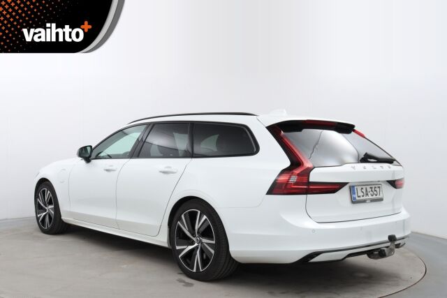 Volvo V90 2023 T6 AWD Long Range Plus Dark / 1-Om. Suomiauto / Merkkihuollettu / Pilot Assist / Harman Kardon / Muistipenkit / Nahkaverhoilu / Sähk. Koukku