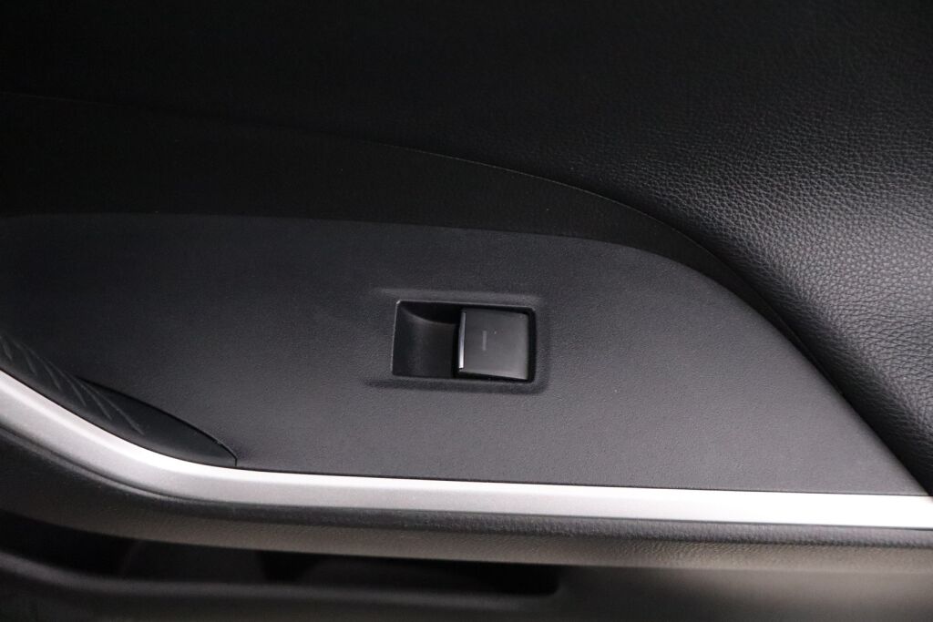 Toyota RAV4 Plug-in 2020 Hybrid 2,5 AWD-i Style / Merkkihuollettu / Adapt. Vakkari / JBL / BLIS / Sähköpenkit / P-Kamera / Keyless