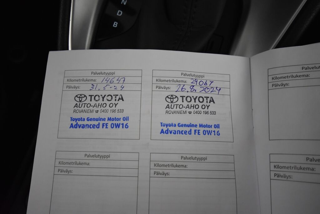 Toyota Yaris 2023 1,5 Hybrid Active / Moottorinlämmitin / Peruutuskamera / ACC / ALV-väh. kelp