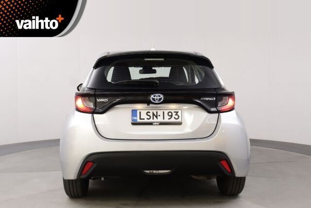 Toyota Yaris 2023 1,5 Hybrid Active / Moottorinlämmitin / Peruutuskamera / ACC / ALV-väh. kelp