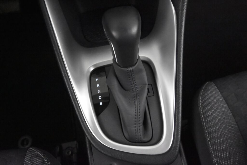 Toyota Yaris 2023 1,5 Hybrid Active / Moottorinlämmitin / Peruutuskamera / ACC / ALV-väh. kelp