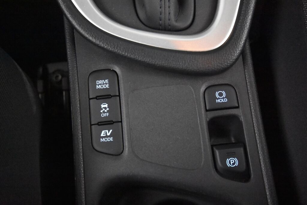 Toyota Yaris 2023 1,5 Hybrid Active / Moottorinlämmitin / Peruutuskamera / ACC / ALV-väh. kelp