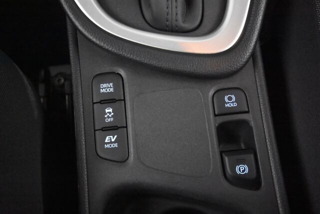 Toyota Yaris 2023 1,5 Hybrid Active / Moottorinlämmitin / Peruutuskamera / ACC / ALV-väh. kelp