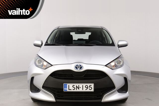 Toyota Yaris 2023 1,5 Hybrid Active / Adapt. vakkari / Suomiauto / Navi / Kaistavahti