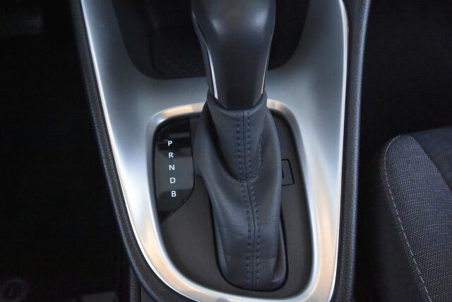 Toyota Yaris 2023 1,5 Hybrid Active / Adapt. vakkari / Suomiauto / Navi / Kaistavahti