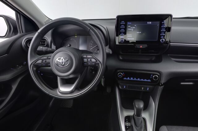 Toyota Yaris 2023 1,5 Hybrid Active / Adapt. vakkari / Suomiauto / Navi / Kaistavahti